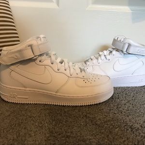 Nike Air Force 1 Mid ‘07